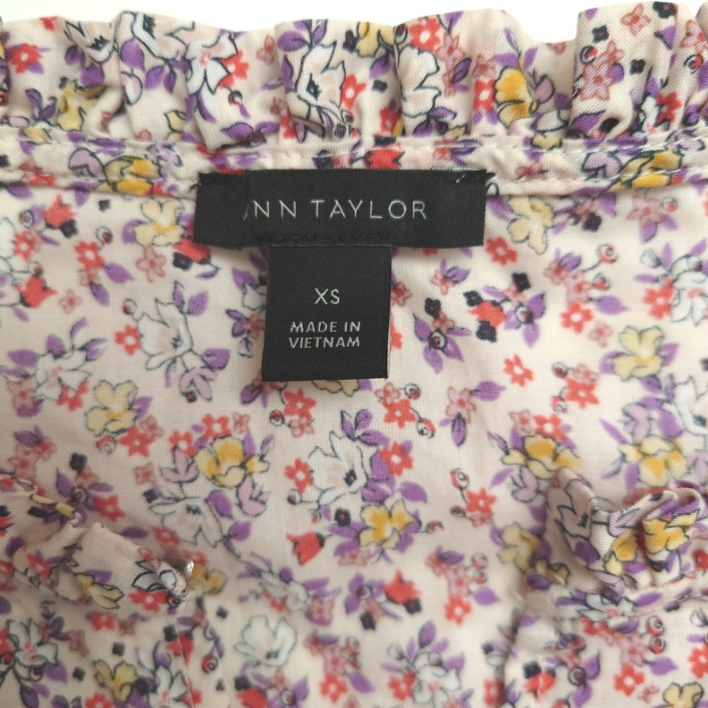 ANN TAYLOR Floral Ruffle Trim Shell Blouse Top Pink Orange Lilac Size XS - Picture 6 of 13